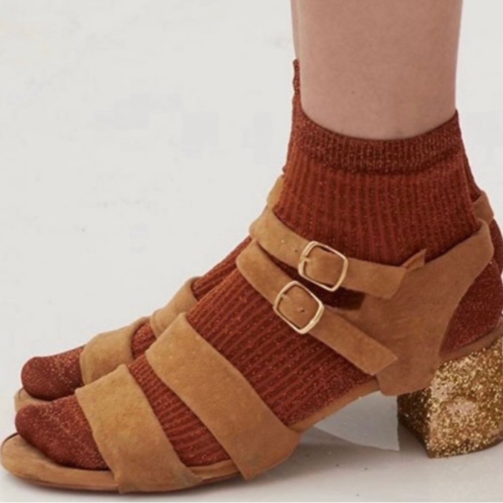 NIB/NWT For Love & Lemons collaboration with Marias Jardin Heel Camel size 8.5
